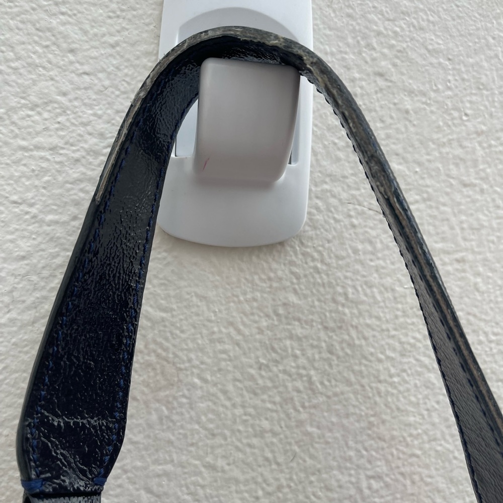 Coach - Picture 3 of 5